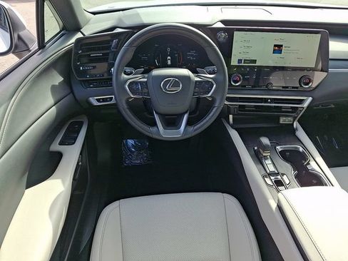 Used 2025 Lexus RX 350 Premium w/ Accessory Package (Z1) FWD image 13