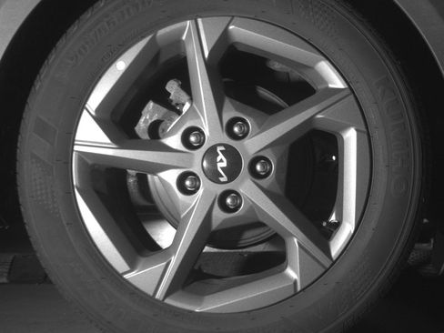 Used 2025 Kia K4 FWD image 15