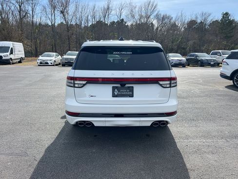 New 2026 Lincoln Aviator 2WD w/ Jet Appearance Package image 5