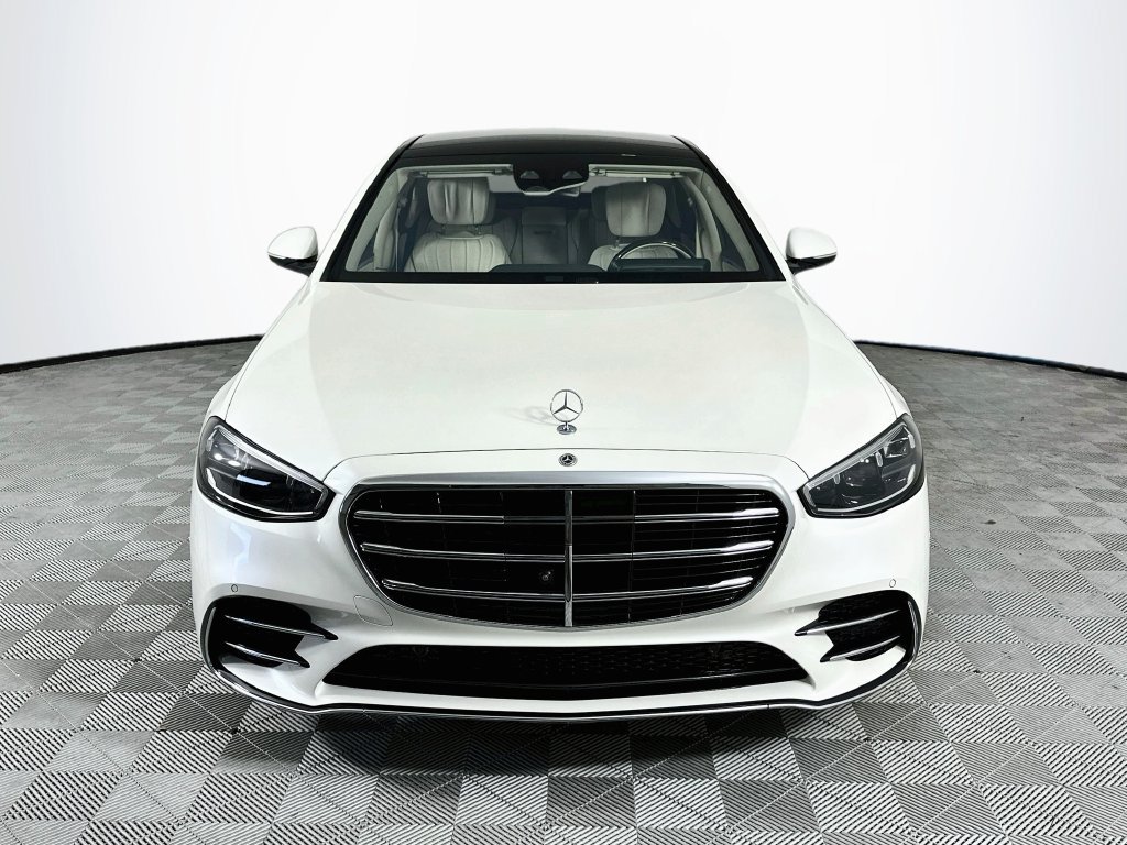 Certified 2022 Mercedes-Benz S 500 4MATIC image 2