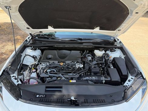 Used 2026 Toyota Camry SE FWD image 28