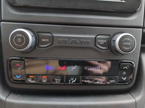 Used 2023 RAM ProMaster 3500 w/ Premium Appearance Group image 26