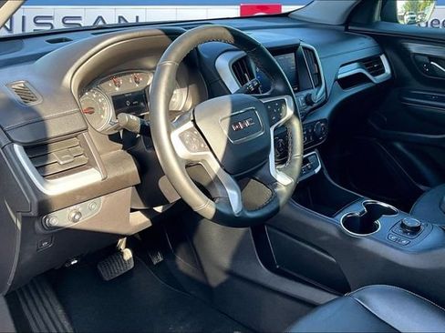 Used 2024 GMC Terrain SLT AWD/4WD image 14