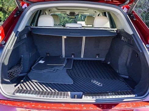 New 2025 Audi Q5 Premium image 29