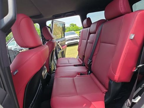 Used 2021 Lexus GX 460 Premium w/ Premium Package AWD/4WD image 16