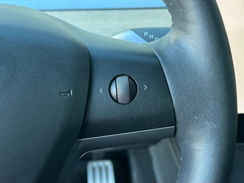 Used 2023 Tesla Model 3 Performance image 39