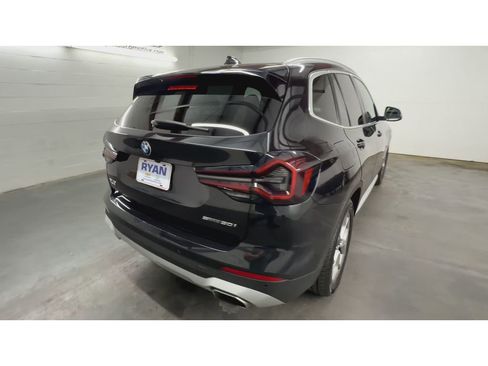 Used 2024 BMW X3 sDrive30i w/ Convenience Package RWD image 8