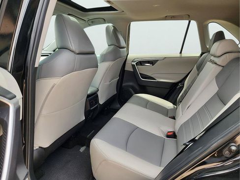 Used 2024 Toyota RAV4 XLE Premium FWD image 15