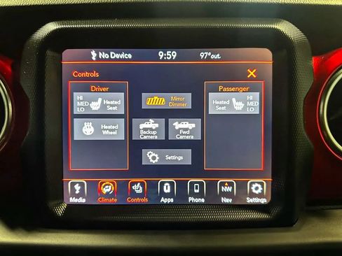 Used 2020 Jeep Gladiator Rubicon w/ Dual Top Group AWD/4WD image 31