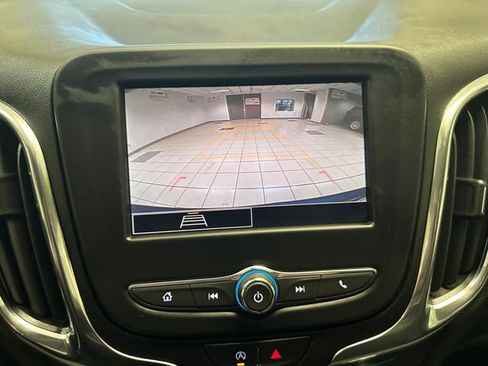 Used 2024 Chevrolet Equinox LT w/ LPO, Floor Liner Package AWD/4WD image 4