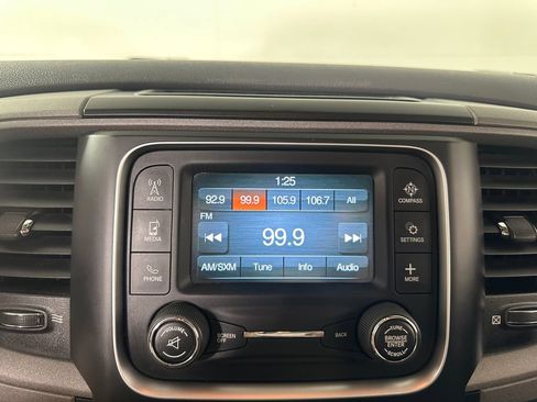 Used 2018 RAM 1500 Express w/ Express Value Package AWD/4WD image 27
