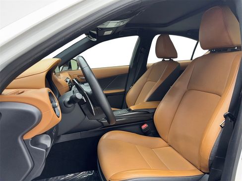 Used 2023 Lexus IS 300 300 CAM,SUNROOF,CLMT STS,BLIND image 35