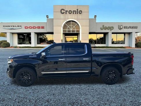 Used 2024 Chevrolet Silverado 1500 High Country w/ Technology Package image 6