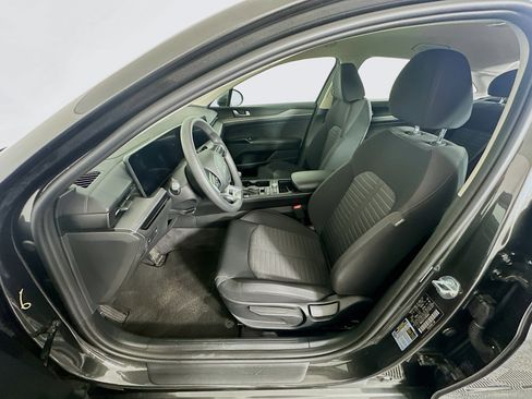 Used 2025 Kia K5 LXS image 13