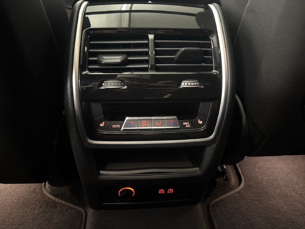 Certified 2026 BMW X7 xDrive40i AWD/4WD image 25