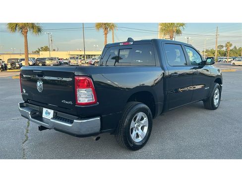 Used 2023 RAM 1500 Big Horn AWD/4WD image 6