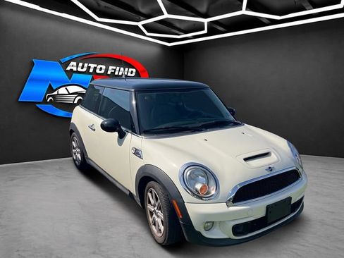 Used 2013 MINI Cooper S FWD image 2