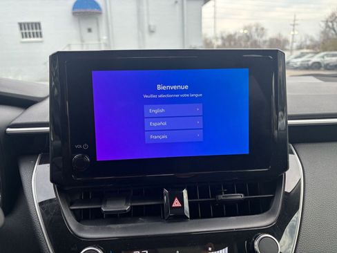 Used 2025 Toyota Corolla LE image 20