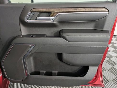 Used 2024 GMC Sierra 1500 Elevation image 37