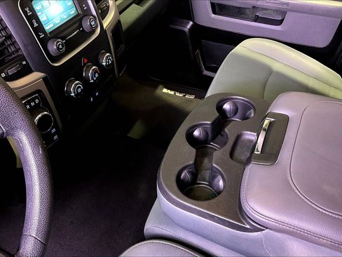 Used 2017 RAM 1500 Classic SLT image 17