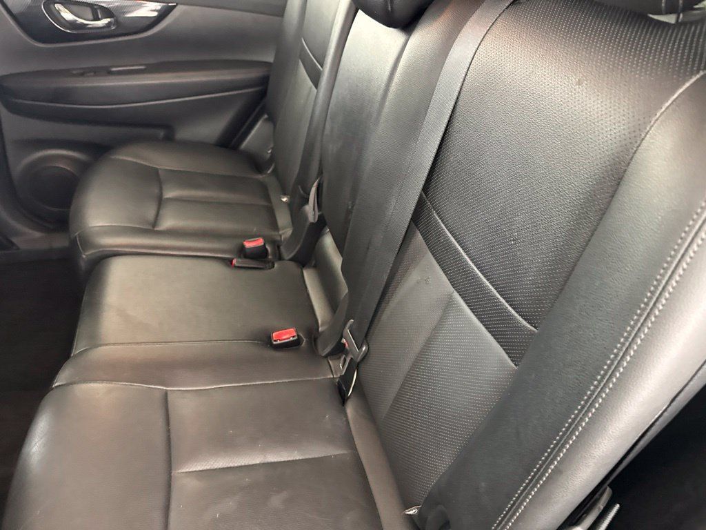 Used 2017 Nissan Rogue SL w/ SL Premium Package AWD/4WD image 27