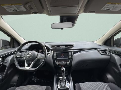 Used 2020 Nissan Rogue Sport SV w/ All-Weather Package AWD/4WD image 22