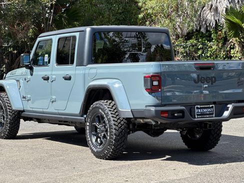 New 2025 Jeep Gladiator Willys image 5