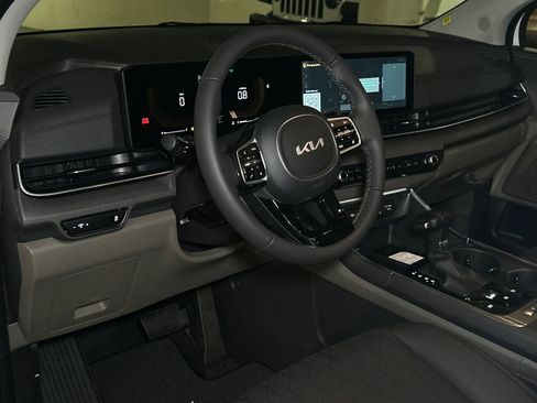 New 2026 Kia Carnival EX FWD image 18