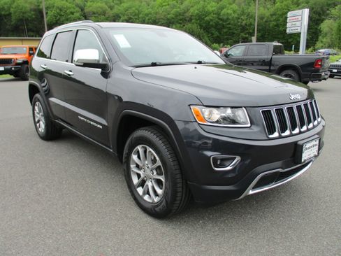Used 2016 Jeep Grand Cherokee Limited AWD/4WD image 3