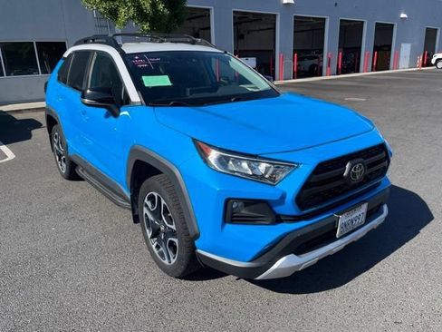 Used 2019 Toyota RAV4 Adventure w/ Cold Weather Package AWD/4WD image 3
