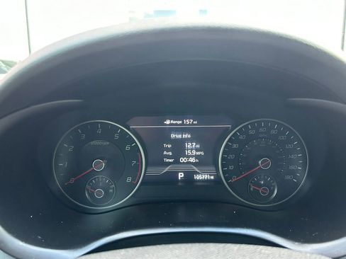 Used 2018 Kia Stinger GT2 AWD/4WD image 12