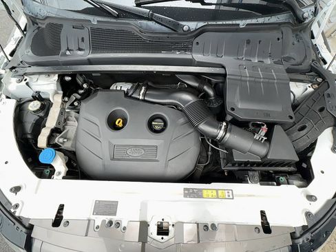 Used 2015 Land Rover Range Rover Evoque Pure Plus image 31