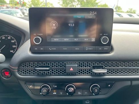 Used 2024 Honda HR-V Sport image 8