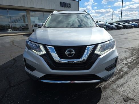 Used 2019 Nissan Rogue SV image 10