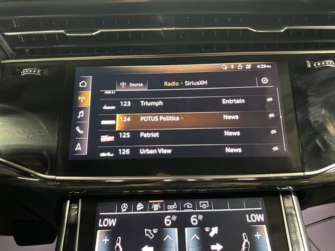 Used 2019 Audi Q8 Premium Plus w/ Premium Plus AWD/4WD image 30