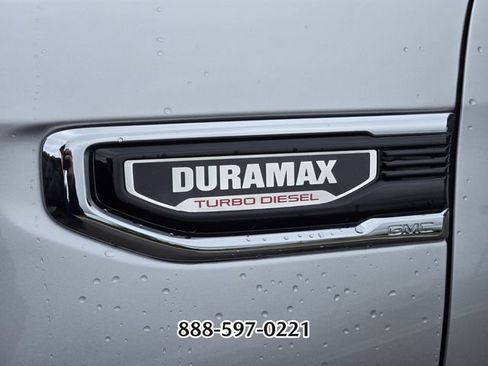 Used 2022 GMC Sierra 1500 SLE w/ X31 Off-Road Package AWD/4WD image 9