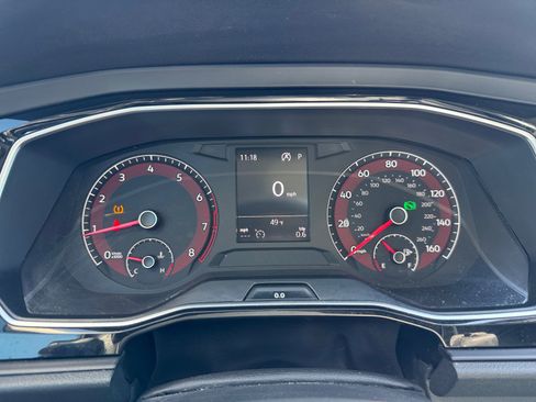 Used 2019 Volkswagen Jetta SE w/ Cold Weather Package image 11