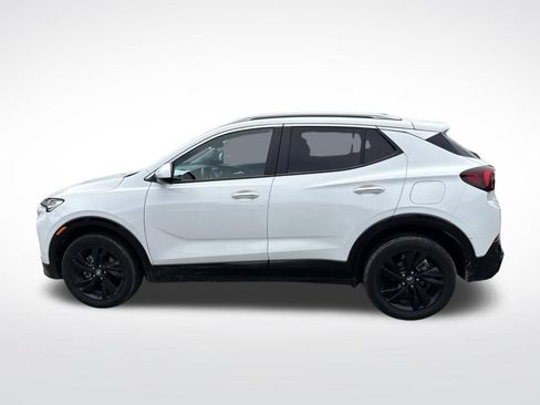 Used 2024 Buick Encore GX Sport Touring AWD/4WD image 2