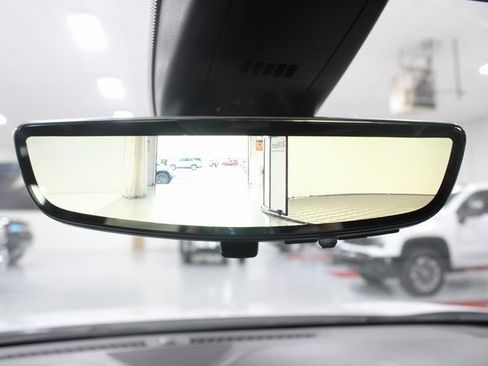 Used 2022 Buick Enclave Avenir w/ Avenir Technology Package image 3