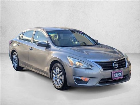 Used 2015 Nissan Altima 2.5 S w/ Power Driver Seat Package image 3