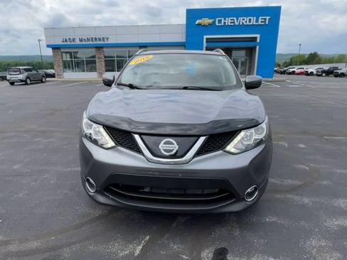 Used 2018 Nissan Rogue Sport SV w/ SV All-Weather Package AWD/4WD image 3