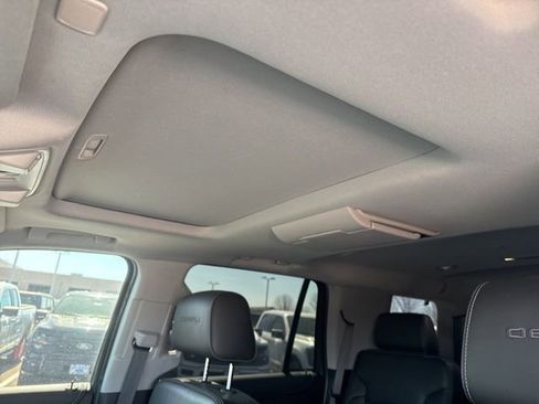 Used 2019 GMC Yukon Denali image 23