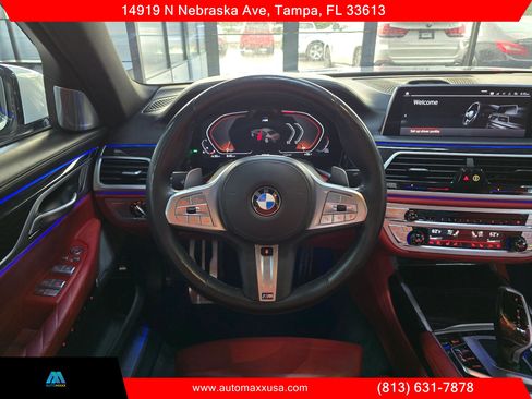 Used 2021 BMW 750i xDrive w/ Executive Package AWD/4WD image 17
