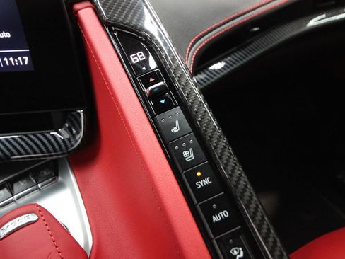 Used 2021 Chevrolet Corvette Stingray Preferred Conv w/ Z51 Performance Package RWD image 30