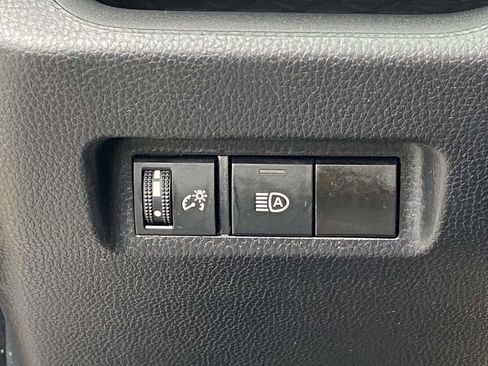 Used 2023 Toyota RAV4 XLE image 27