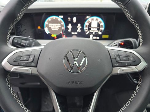 New 2026 Volkswagen Tiguan SE AWD/4WD image 30