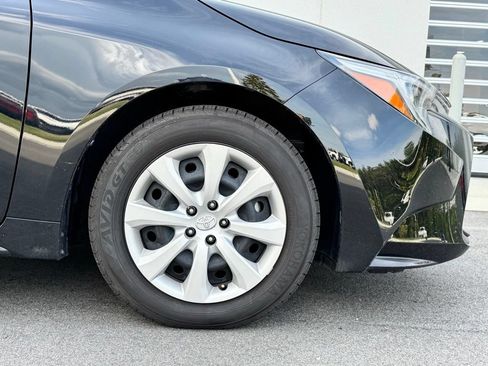Used 2025 Toyota Corolla LE w/ Convenience Package FWD image 38