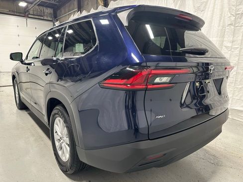 Used 2025 Toyota Grand Highlander XLE image 5