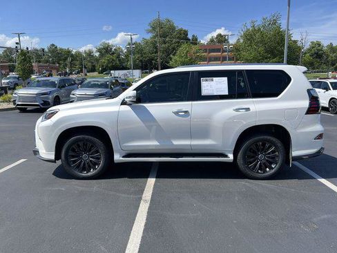 Certified 2023 Lexus GX 460 Premium w/ Accessory Package AWD/4WD image 6
