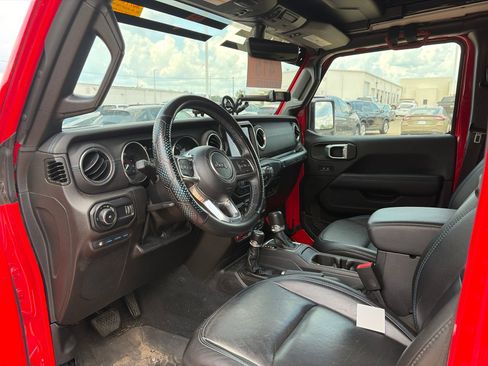 Used 2023 Jeep Wrangler Unlimited Rubicon 4xe w/ Steel Bumper Group AWD/4WD image 5